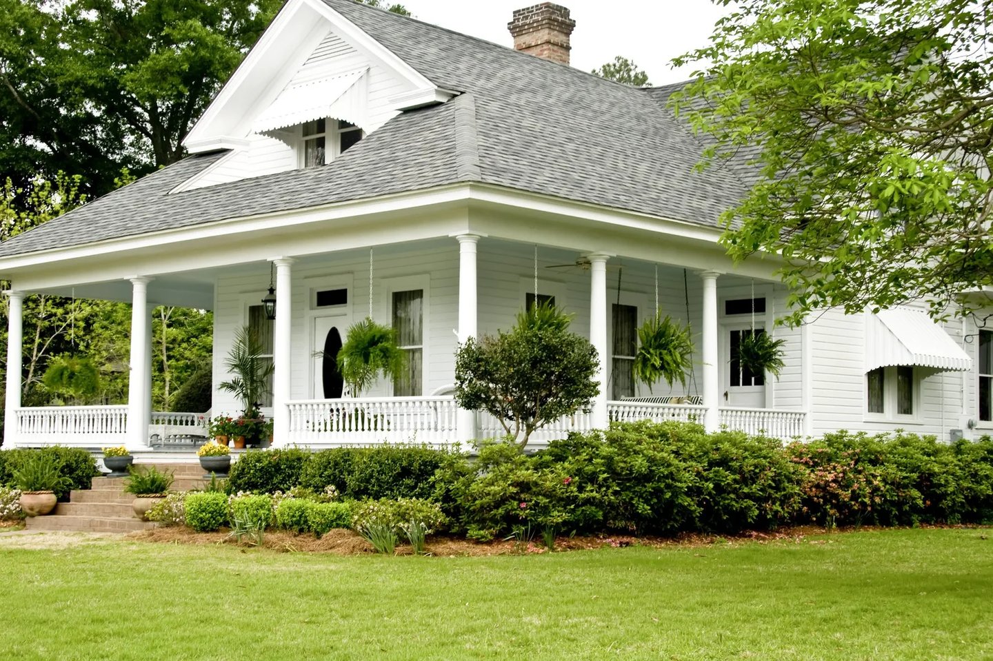 Don’t Make These 6 Mistakes When Landscaping Around Your House’s Foundation