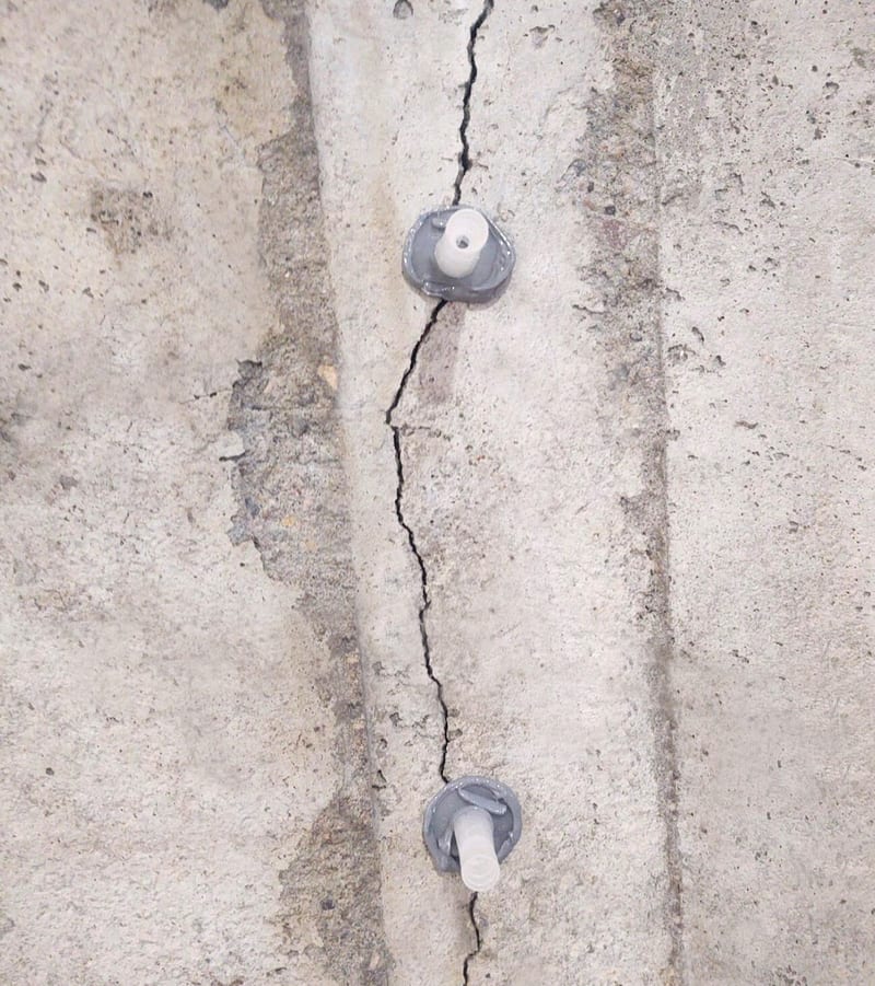 Leaking Crack Repair