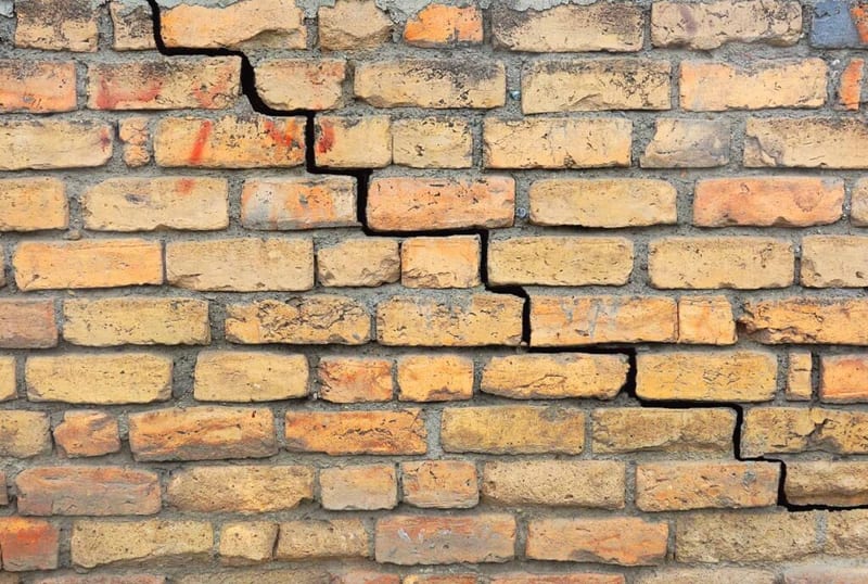 Exterior Stairstep Crack